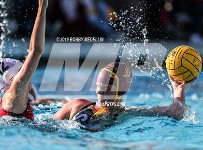 Thumbnail 1 in Kerman @ Sierra photogallery.