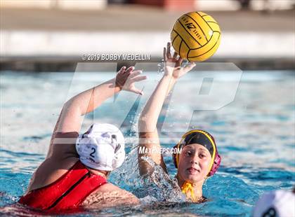 Thumbnail 3 in Kerman @ Sierra photogallery.