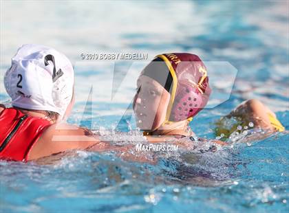 Thumbnail 1 in Kerman @ Sierra photogallery.