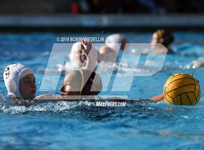 Thumbnail 1 in Kerman @ Sierra photogallery.