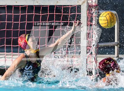 Thumbnail 3 in Kerman @ Sierra photogallery.