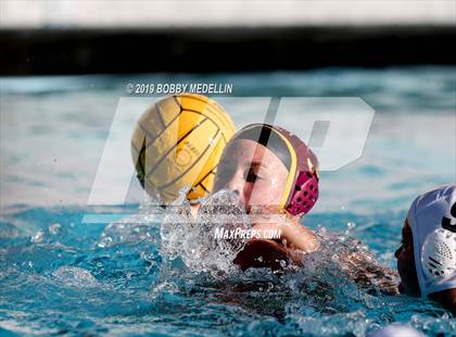 Thumbnail 3 in Kerman @ Sierra photogallery.