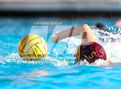 Thumbnail 3 in Kerman @ Sierra photogallery.