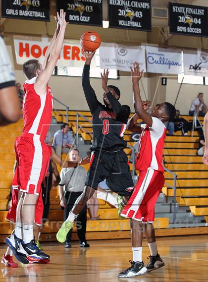 Thumbnail 1 in Oldsmar Christian vs. Barking Abbey (London) (City of Palms Classic) photogallery.