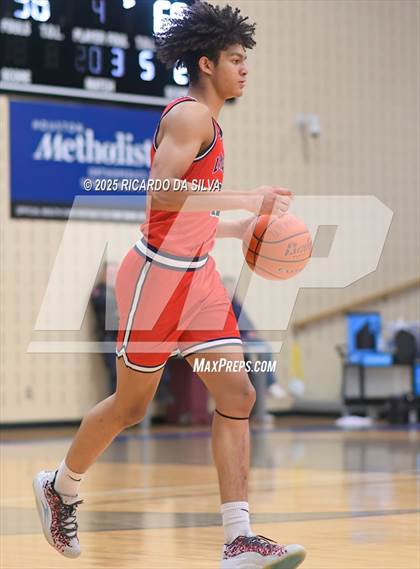 Thumbnail 3 in Seven Lakes vs. Lamar (UIL 6A D1 Basketball Area) photogallery.