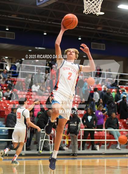 Thumbnail 2 in Seven Lakes vs. Lamar (UIL 6A D1 Basketball Area) photogallery.