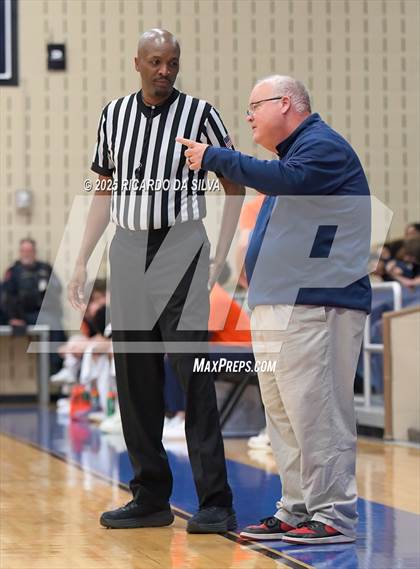 Thumbnail 1 in Seven Lakes vs. Lamar (UIL 6A D1 Basketball Area) photogallery.
