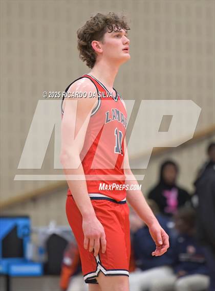 Thumbnail 1 in Seven Lakes vs. Lamar (UIL 6A D1 Basketball Area) photogallery.