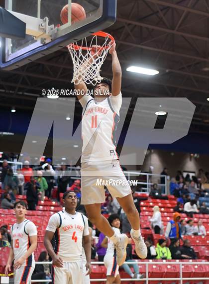 Thumbnail 2 in Seven Lakes vs. Lamar (UIL 6A D1 Basketball Area) photogallery.