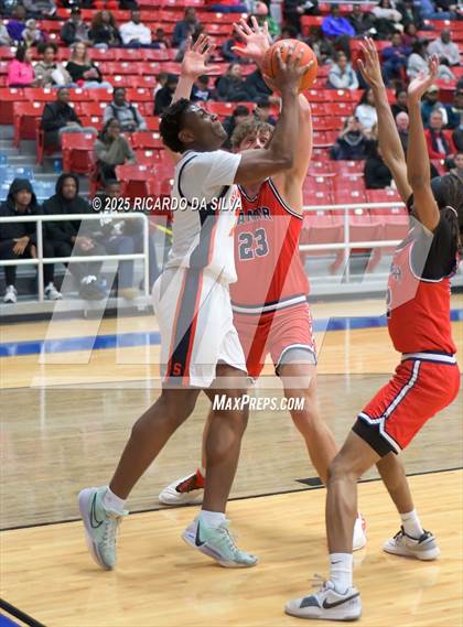 Thumbnail 2 in Seven Lakes vs. Lamar (UIL 6A D1 Basketball Area) photogallery.
