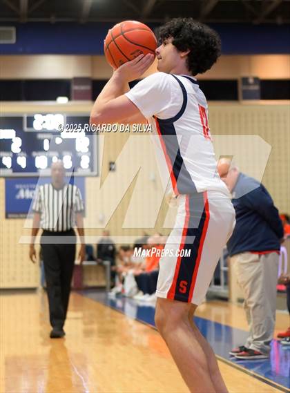 Thumbnail 2 in Seven Lakes vs. Lamar (UIL 6A D1 Basketball Area) photogallery.