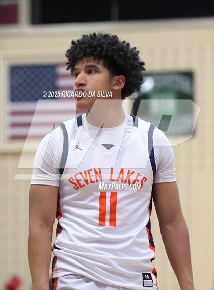 Thumbnail 3 in Seven Lakes vs. Lamar (UIL 6A D1 Basketball Area) photogallery.