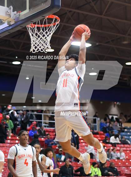 Thumbnail 1 in Seven Lakes vs. Lamar (UIL 6A D1 Basketball Area) photogallery.