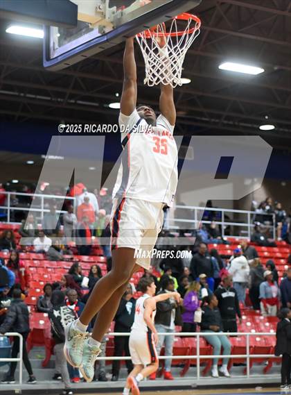 Thumbnail 1 in Seven Lakes vs. Lamar (UIL 6A D1 Basketball Area) photogallery.