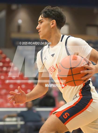 Thumbnail 3 in Seven Lakes vs. Lamar (UIL 6A D1 Basketball Area) photogallery.