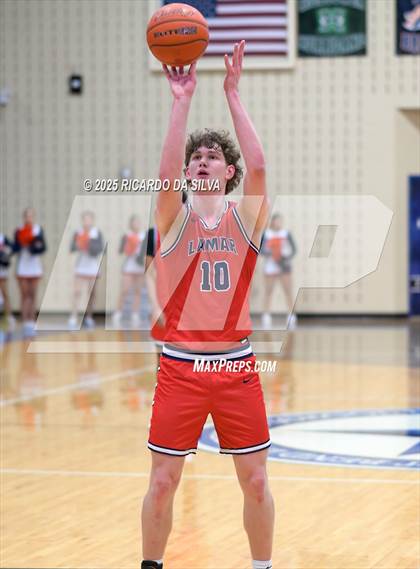 Thumbnail 2 in Seven Lakes vs. Lamar (UIL 6A D1 Basketball Area) photogallery.