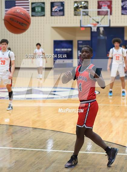 Thumbnail 3 in Seven Lakes vs. Lamar (UIL 6A D1 Basketball Area) photogallery.