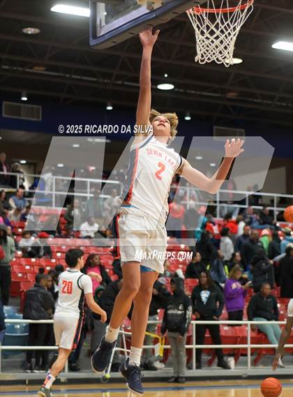 Thumbnail 3 in Seven Lakes vs. Lamar (UIL 6A D1 Basketball Area) photogallery.