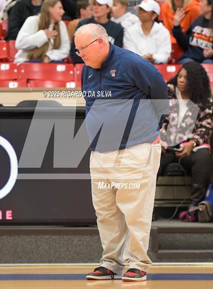 Thumbnail 2 in Seven Lakes vs. Lamar (UIL 6A D1 Basketball Area) photogallery.