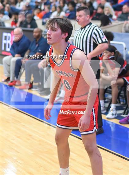 Thumbnail 3 in Seven Lakes vs. Lamar (UIL 6A D1 Basketball Area) photogallery.