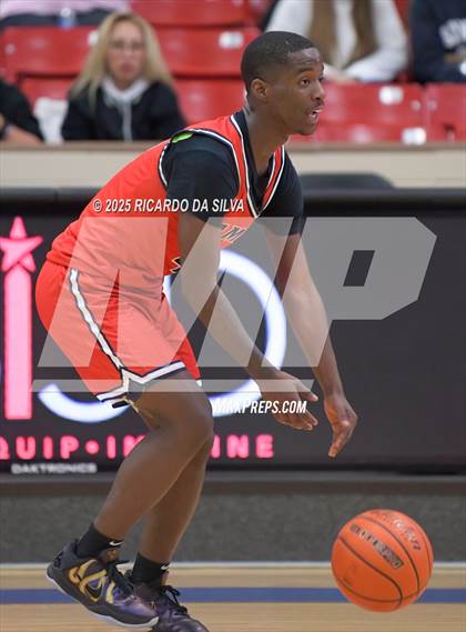 Thumbnail 1 in Seven Lakes vs. Lamar (UIL 6A D1 Basketball Area) photogallery.