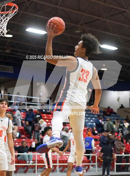 Thumbnail 3 in Seven Lakes vs. Lamar (UIL 6A D1 Basketball Area) photogallery.