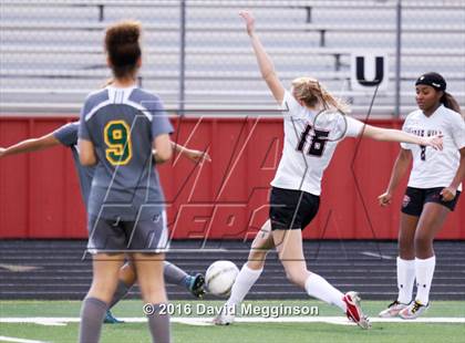 Thumbnail 1 in DeSoto @ Cedar Hill photogallery.
