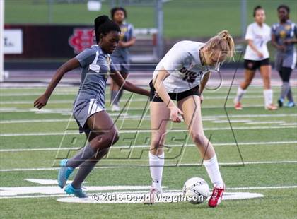 Thumbnail 2 in DeSoto @ Cedar Hill photogallery.