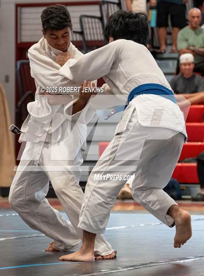 Thumbnail 1 in Eastern Division Tournament @ Kalani photogallery.