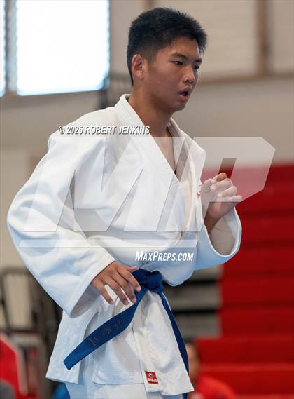Thumbnail 1 in Eastern Division Tournament @ Kalani photogallery.