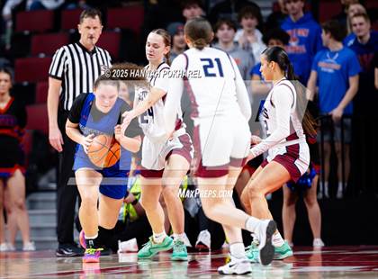 Thumbnail 2 in Lincoln North Star vs. Westview (NSAA Class A Quarterfinal) photogallery.
