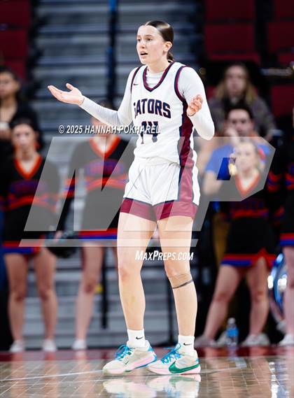 Thumbnail 3 in Lincoln North Star vs. Westview (NSAA Class A Quarterfinal) photogallery.