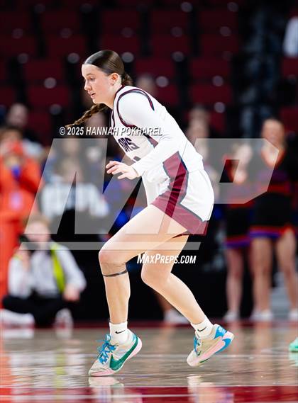 Thumbnail 3 in Lincoln North Star vs. Westview (NSAA Class A Quarterfinal) photogallery.