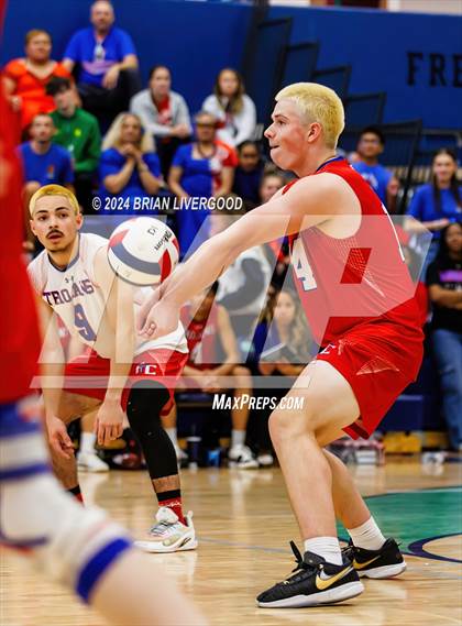 Thumbnail 1 in Fountain-Fort Carson vs. Littleton Public Schools (CHSAA 5A Semifinal) photogallery.
