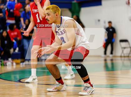 Thumbnail 2 in Fountain-Fort Carson vs. Littleton Public Schools (CHSAA 5A Semifinal) photogallery.