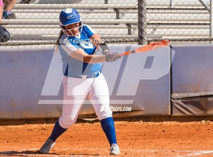 Thumbnail 1 in Cigarroa vs Clark (SAISD Tournament) photogallery.