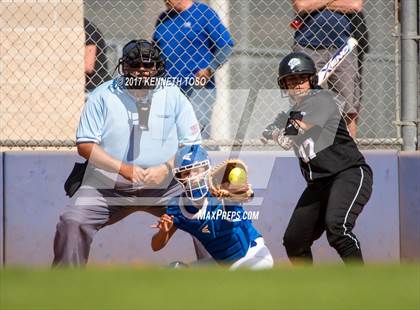 Thumbnail 3 in Cigarroa vs Clark (SAISD Tournament) photogallery.