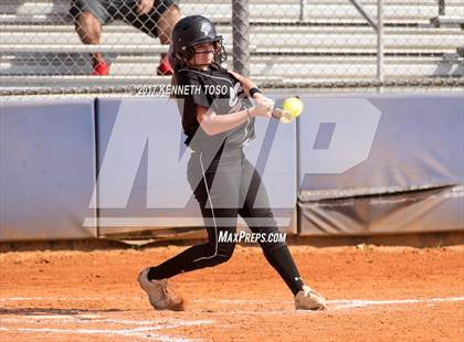 Thumbnail 2 in Cigarroa vs Clark (SAISD Tournament) photogallery.
