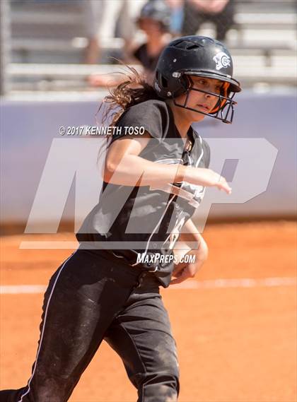 Thumbnail 2 in Cigarroa vs Clark (SAISD Tournament) photogallery.
