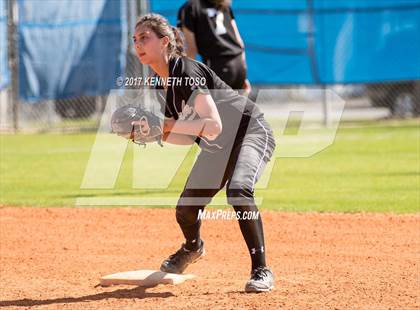 Thumbnail 2 in Cigarroa vs Clark (SAISD Tournament) photogallery.