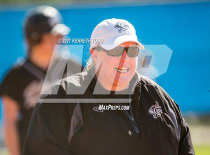Thumbnail 3 in Cigarroa vs Clark (SAISD Tournament) photogallery.