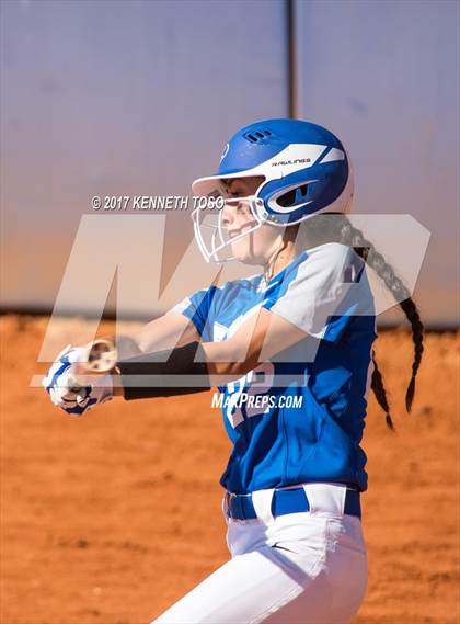 Thumbnail 1 in Cigarroa vs Clark (SAISD Tournament) photogallery.