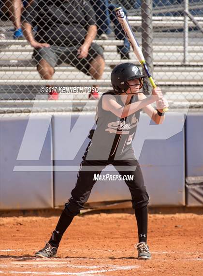Thumbnail 3 in Cigarroa vs Clark (SAISD Tournament) photogallery.