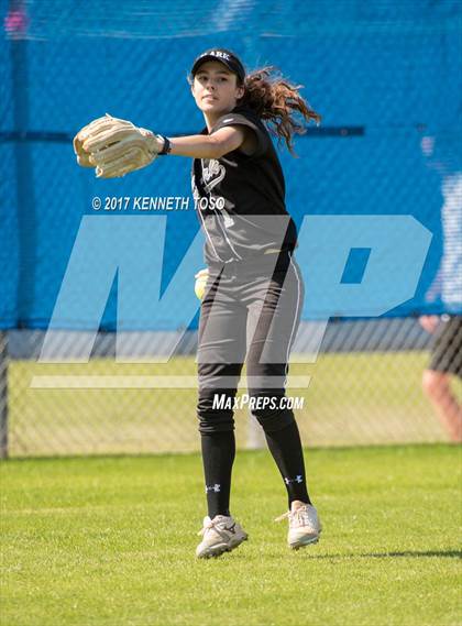 Thumbnail 2 in Cigarroa vs Clark (SAISD Tournament) photogallery.