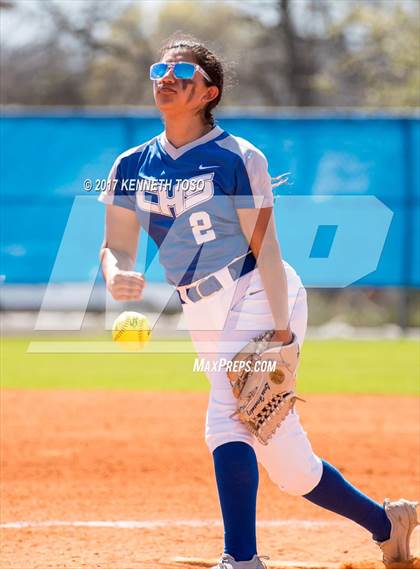Thumbnail 2 in Cigarroa vs Clark (SAISD Tournament) photogallery.