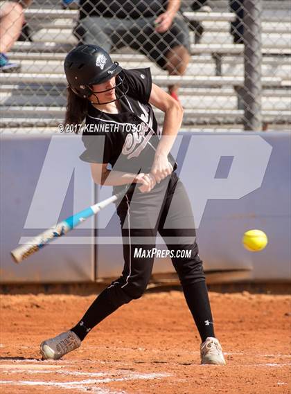 Thumbnail 3 in Cigarroa vs Clark (SAISD Tournament) photogallery.