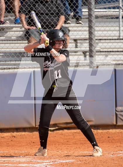 Thumbnail 1 in Cigarroa vs Clark (SAISD Tournament) photogallery.