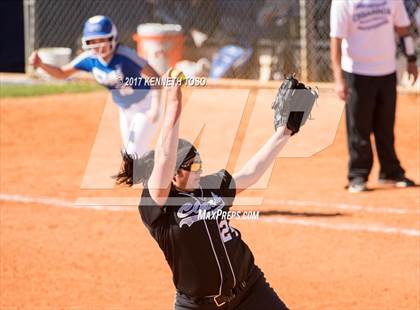 Thumbnail 3 in Cigarroa vs Clark (SAISD Tournament) photogallery.