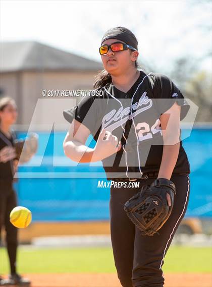 Thumbnail 3 in Cigarroa vs Clark (SAISD Tournament) photogallery.