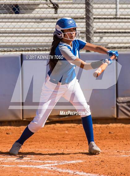 Thumbnail 3 in Cigarroa vs Clark (SAISD Tournament) photogallery.